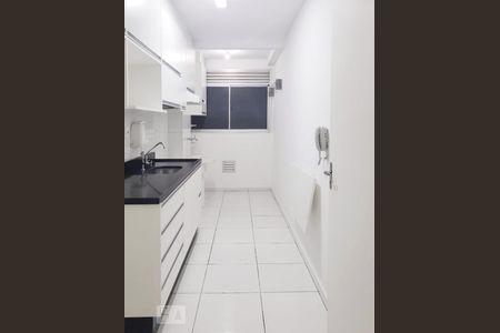 Cozinha de apartamento para alugar com 2 quartos, 43m² em Água Branca, São Paulo