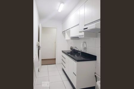 Cozinha de apartamento para alugar com 2 quartos, 43m² em Água Branca, São Paulo