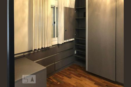 Apartamento à venda com 91m², 2 quartos e 2 vagasCloset do Quarto 2 Suíte
