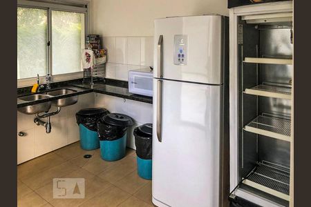 Apartamento à venda com 91m², 2 quartos e 2 vagasÁrea comum - Cozinha do Salão de Festas