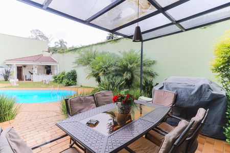 Casa à venda com 350m², 4 quartos e 5 vagasVaranda