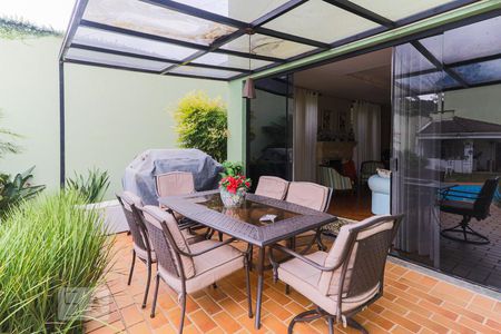 Casa à venda com 350m², 4 quartos e 5 vagasVaranda