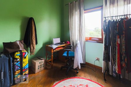 Casa à venda com 350m², 4 quartos e 5 vagasBanheiro do Quarto 1