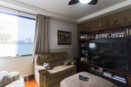 Sala de TV de casa à venda com 4 quartos, 350m² em Brooklin Paulista, São Paulo
