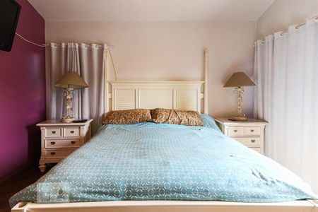 Casa à venda com 350m², 4 quartos e 5 vagasSuíte 2