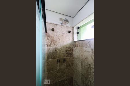 Casa à venda com 350m², 4 quartos e 5 vagasBanheiro