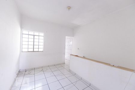 Sala de casa para alugar com 2 quartos, 100m² em Vila São Geraldo, São Paulo