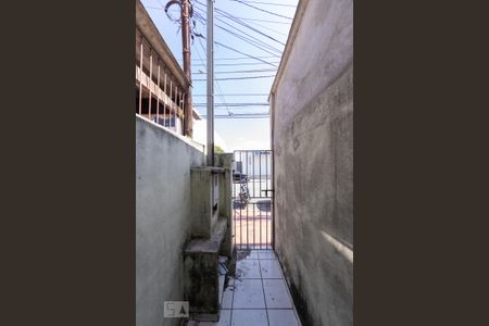 Casa para alugar com 100m², 2 quartos e sem vaga Casa para alugar com 100m², 2 quartos e sem vagaFachada