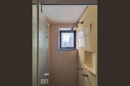 Detalhe do banheiro  de kitnet/studio à venda com 1 quarto, 35m² em Jardim Paulista, São Paulo