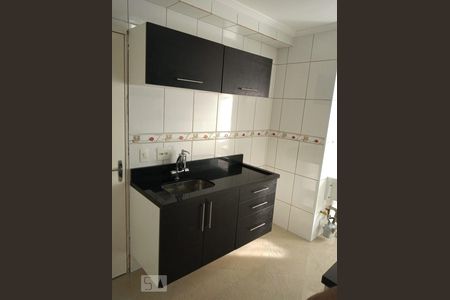Cozinha de apartamento para alugar com 2 quartos, 49m² em Água Branca, São Paulo