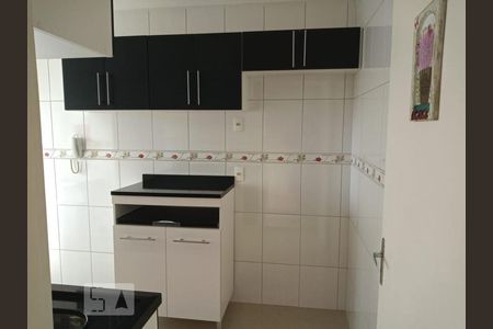 Cozinha de apartamento para alugar com 2 quartos, 49m² em Água Branca, São Paulo