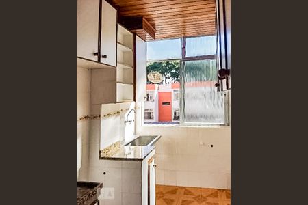 Cozinha de apartamento para alugar com 1 quarto, 42m² em Nonoai, Porto Alegre
