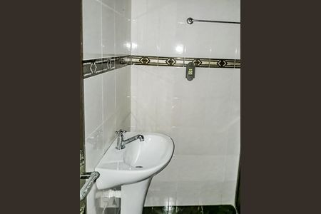 Banheiro de apartamento para alugar com 1 quarto, 42m² em Nonoai, Porto Alegre