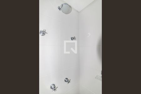 Banheiro de kitnet/studio para alugar com 1 quarto, 58m² em Santa Cecília, São Paulo