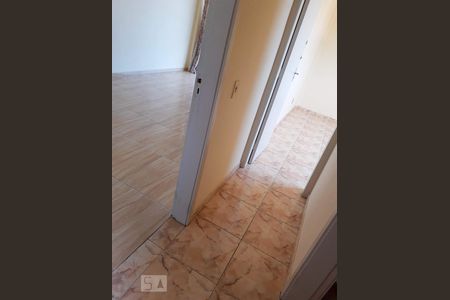 Corredor de apartamento à venda com 2 quartos, 90m² em Olaria, Rio de Janeiro