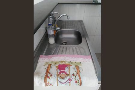 Cozinha de apartamento para alugar com 2 quartos, 40m² em Copacabana, Rio de Janeiro