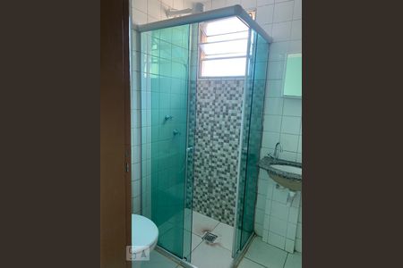 Banheiro de apartamento à venda com 2 quartos, 55m² em São João Batista (venda Nova), Belo Horizonte