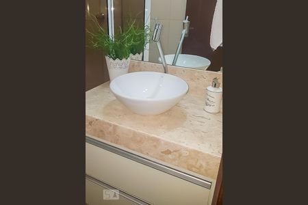 Apartamento para alugar com 50m², 1 quarto e sem vaga Apartamento para alugar com 50m², 1 quarto e sem vagaBanheiro da suíte