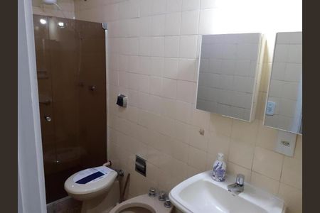 Banheiro de apartamento para alugar com 2 quartos, 58m² em Barra da Tijuca, Rio de Janeiro