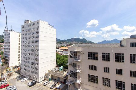 Vista de kitnet/studio à venda com 1 quarto, 45m² em Centro, Rio de Janeiro