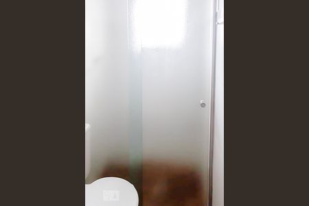 banheiro  de apartamento para alugar com 2 quartos, 66m² em Indianópolis, São Paulo