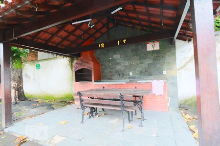 Apartamento para alugar com 65m², 2 quartos e 1 vagaÁrea comum - Churrasqueira