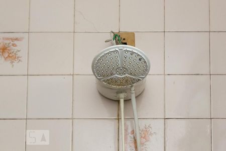 Apartamento para alugar com 65m², 2 quartos e 1 vagaBanheiro - Chuveiro elétrico