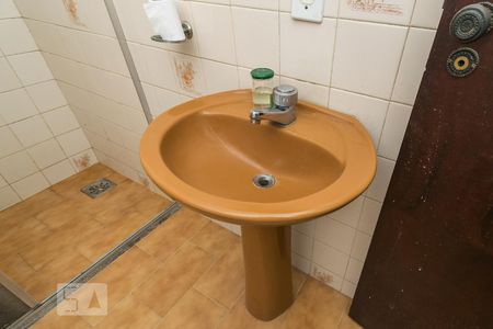 Apartamento para alugar com 65m², 2 quartos e 1 vaga Apartamento para alugar com 65m², 2 quartos e 1 vagaBanheiro - Detalhe da pia