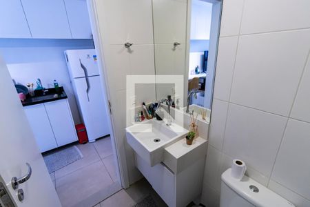 Banheiro de kitnet/studio à venda com 1 quarto, 26m² em Liberdade, São Paulo
