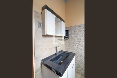 Casa à venda com 180m², 5 quartos e 2 vagas Casa à venda com 180m², 5 quartos e 2 vagasBanheiro