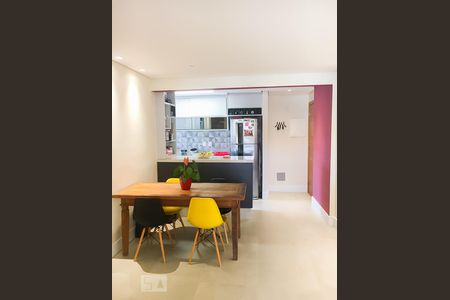 Apartamento à venda com 62m², 2 quartos e 1 vagaSala