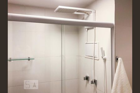 Apartamento para alugar com 36m², 1 quarto e 1 vaga Apartamento para alugar com 36m², 1 quarto e 1 vagaBanheiro