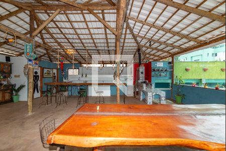 Casa para alugar com 470m², 3 quartos e 5 vagas Casa para alugar com 470m², 3 quartos e 5 vagasedícula