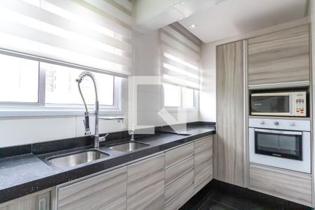 Apartamento à venda com 104m², 3 quartos e 2 vagasCozinha