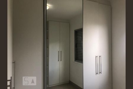 Closet de apartamento para alugar com 3 quartos, 82m² em Alphaville, Santana de Parnaíba