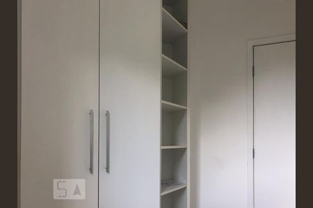 Closet de apartamento para alugar com 3 quartos, 82m² em Alphaville, Santana de Parnaíba
