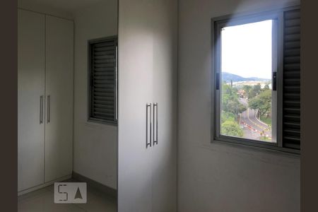 Closet de apartamento para alugar com 3 quartos, 82m² em Alphaville, Santana de Parnaíba