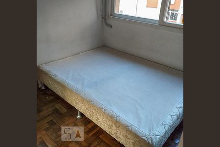 Dormitório de apartamento à venda com 1 quarto, 35m² em Passo da Areia, Porto Alegre