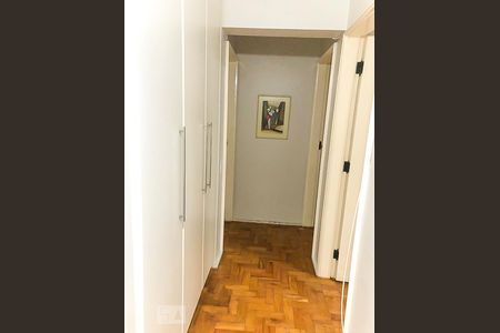 Apartamento à venda com 224m², 4 quartos e 2 vagasCorredor