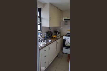 Apartamento à venda com 79m², 2 quartos e 3 vagasCozinha