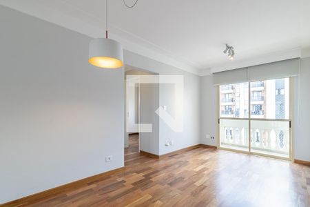 Sala de apartamento à venda com 2 quartos, 60m² em Vila Uberabinha, São Paulo