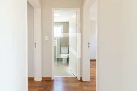 Corredor de apartamento à venda com 2 quartos, 60m² em Vila Uberabinha, São Paulo
