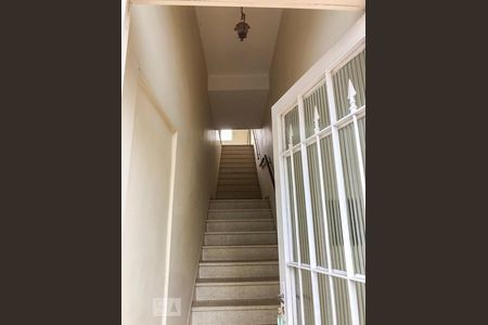 Entrada de casa para alugar com 2 quartos, 100m² em Taboão, Diadema