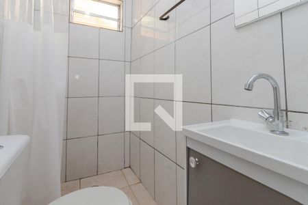 Banheiro de kitnet/studio para alugar com 1 quarto, 15m² em Chácara Santo Antônio (zona Sul), São Paulo
