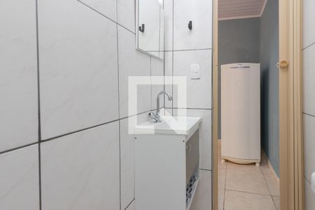 Banheiro de kitnet/studio para alugar com 1 quarto, 15m² em Chácara Santo Antônio (zona Sul), São Paulo