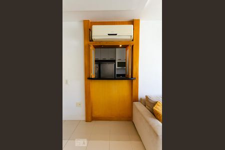 Detalhe Sala de apartamento para alugar com 3 quartos, 85m² em Leblon, Rio de Janeiro