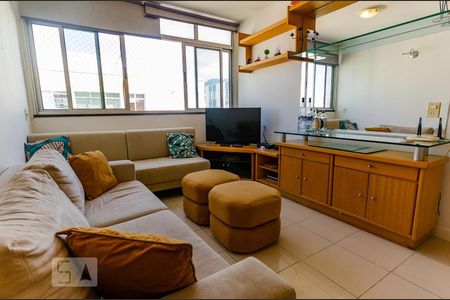 Sala de apartamento para alugar com 3 quartos, 85m² em Leblon, Rio de Janeiro