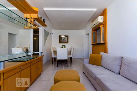 Sala de apartamento para alugar com 3 quartos, 85m² em Leblon, Rio de Janeiro
