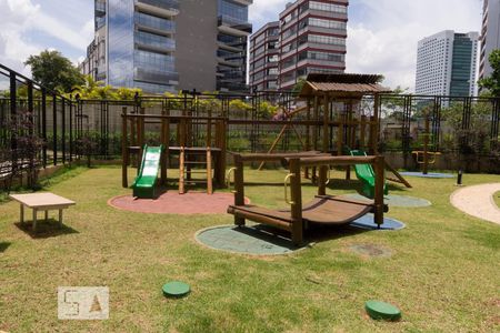 Apartamento à venda com 80m², 2 quartos e 1 vaga Apartamento à venda com 80m², 2 quartos e 1 vagaPlayground