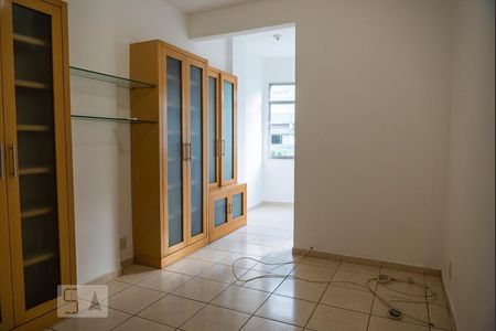 Sala de apartamento à venda com 2 quartos, 85m² em Copacabana, Rio de Janeiro